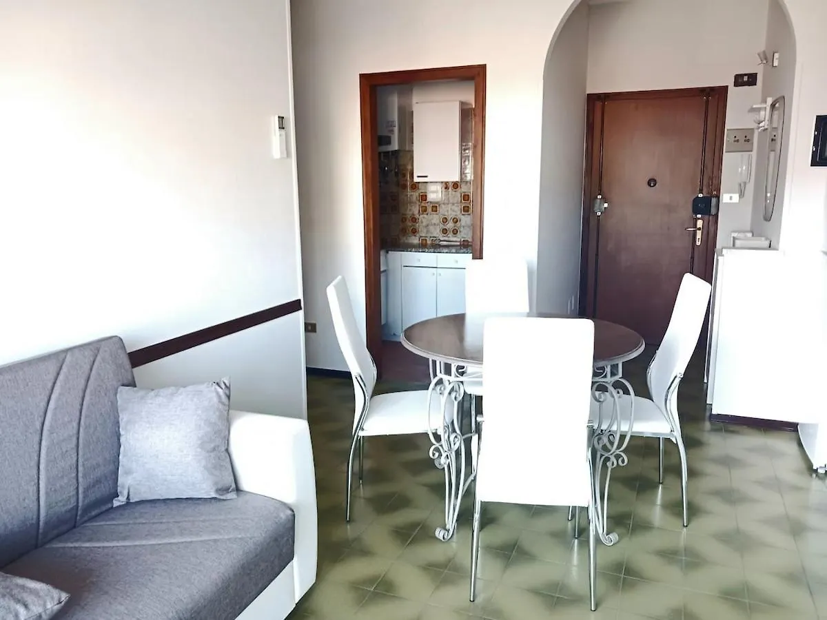 Alba Trilocale Vista Mare - 2 Camere Da Letto Riccione 0*,