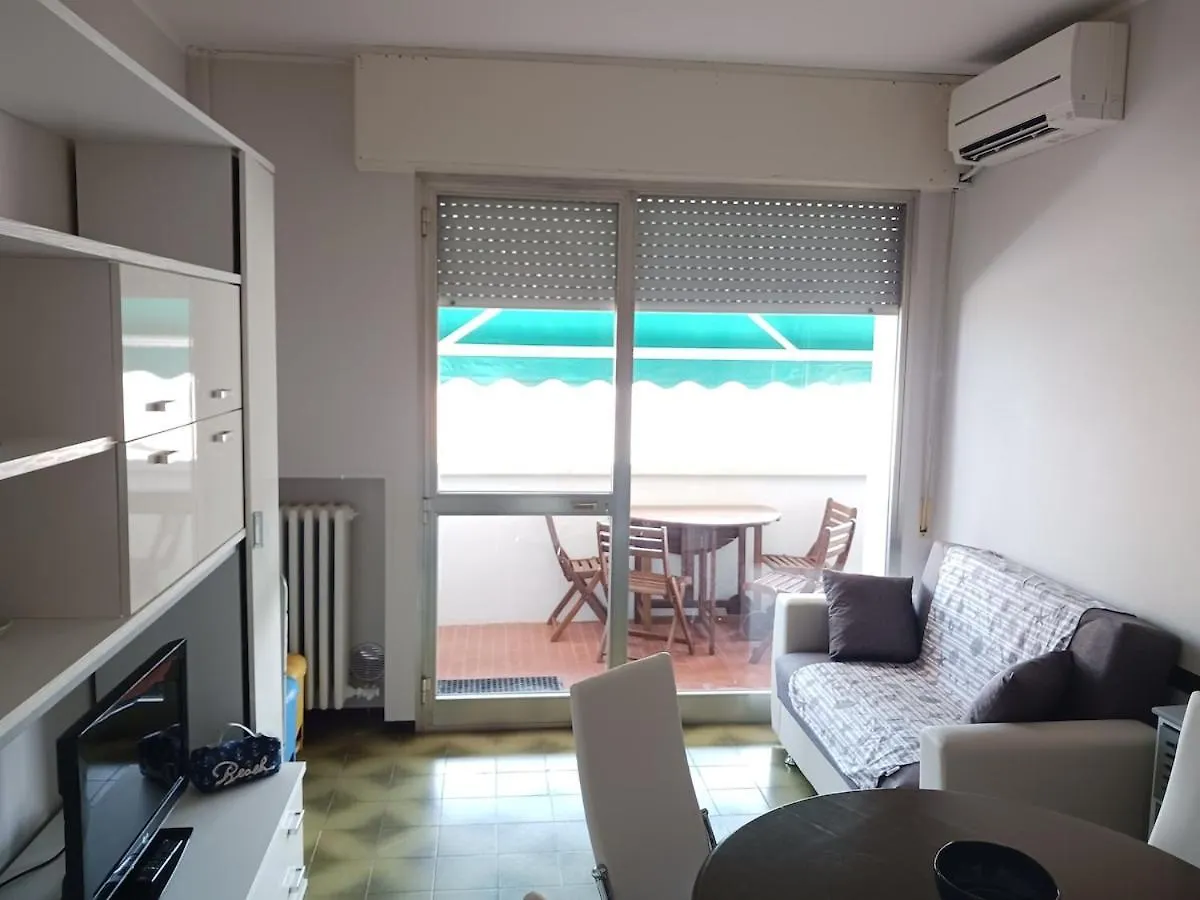 Apartament Alba Trilocale Vista Mare - 2 Camere Da Letto Riccione